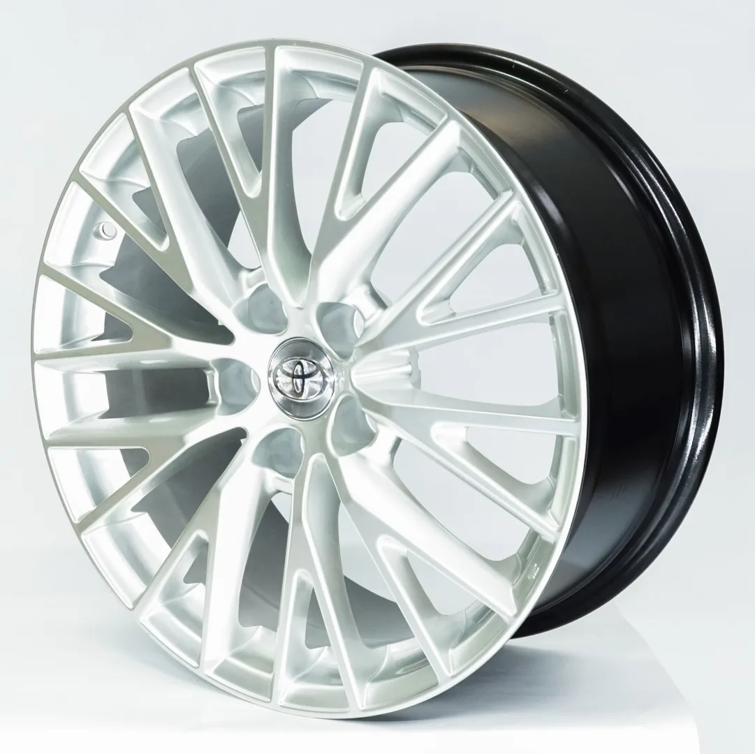 Toyota HS-E127 8x18/5x114.3 D60.1 ET32 серебристый