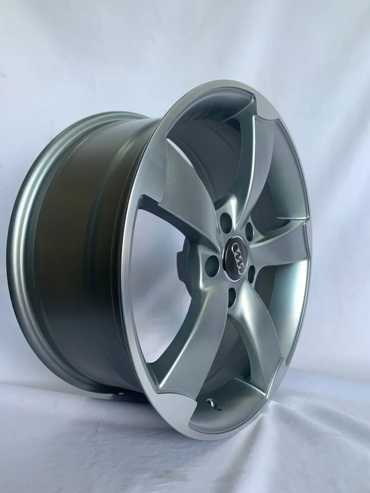 Audi 357 7.5x17/5x112 D66.6 ET35 4 диска серый