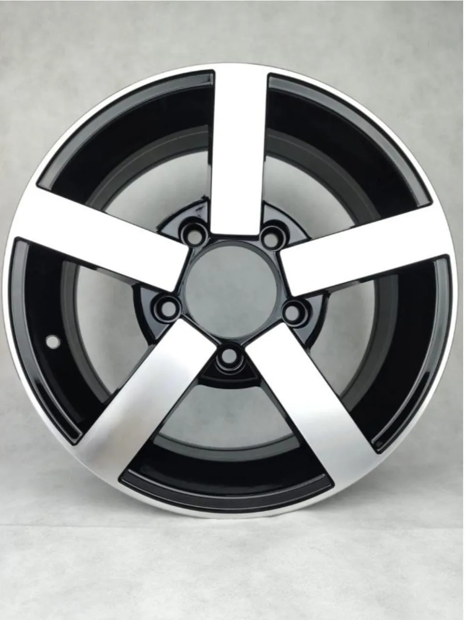 RS 481 6.5x16/5x139.7 D98.5 ET35 черный, серебристый