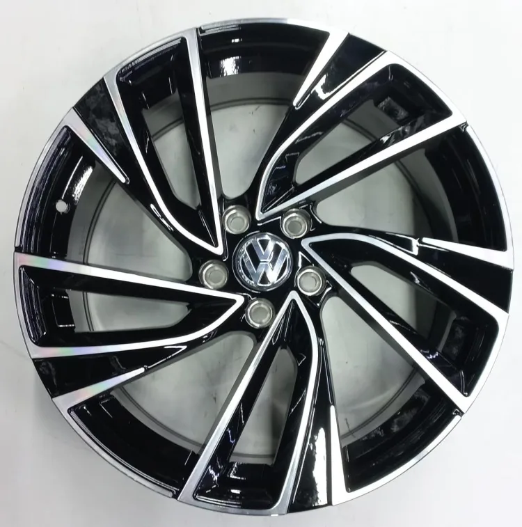 Wheels 5772 8x19/5x112 D57.1 ET45 серебристый, черный