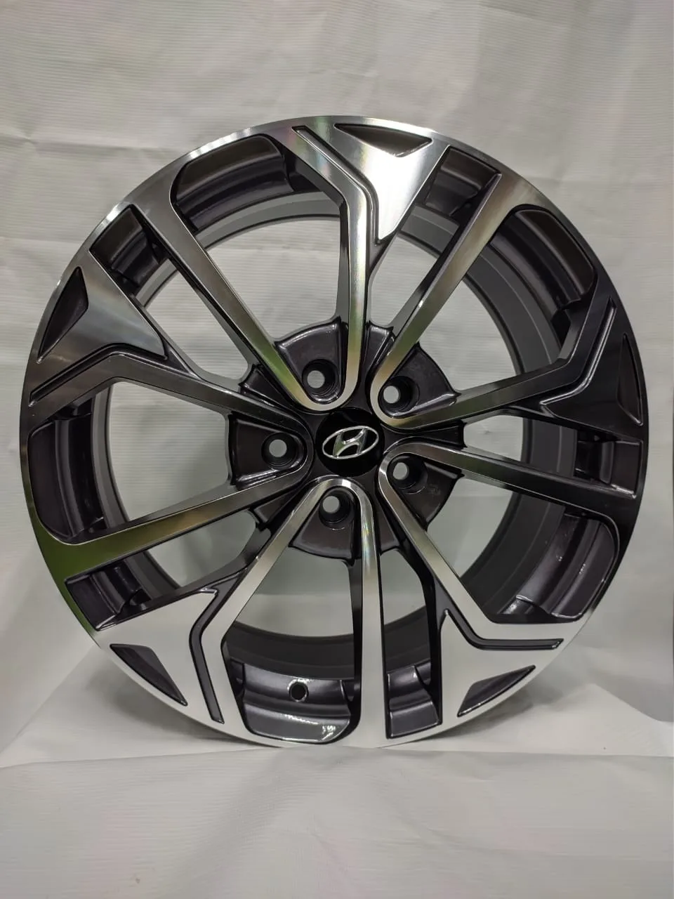 Replica 7488 7.5x18/5x114.3 D67.1 ET50 графит