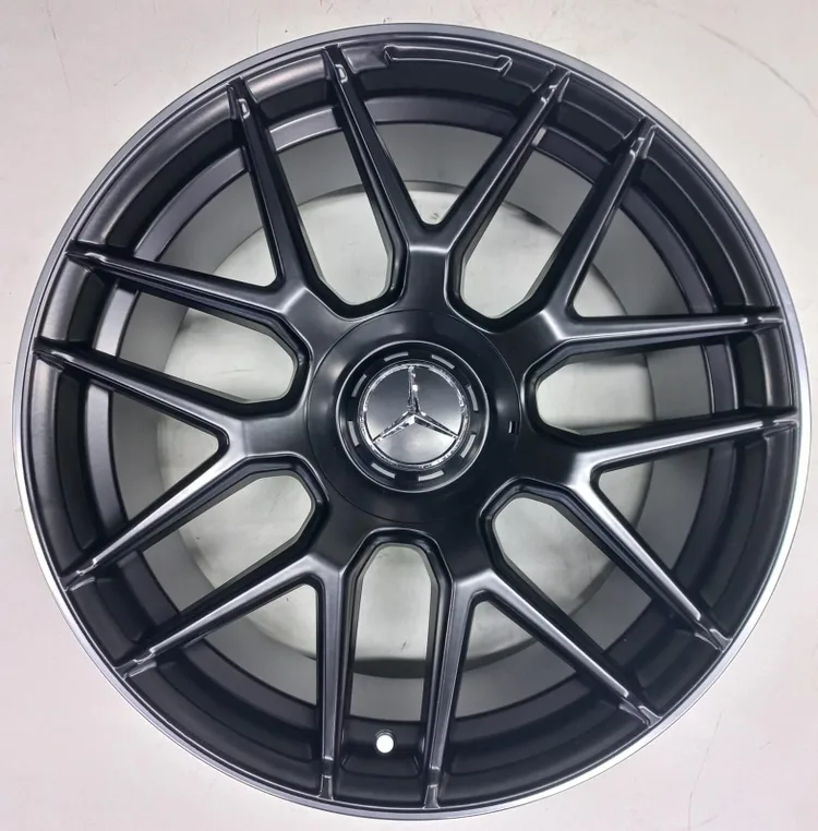 Auher 4651 8.5/9.5x19/5x112 D66.6 ET35 черный