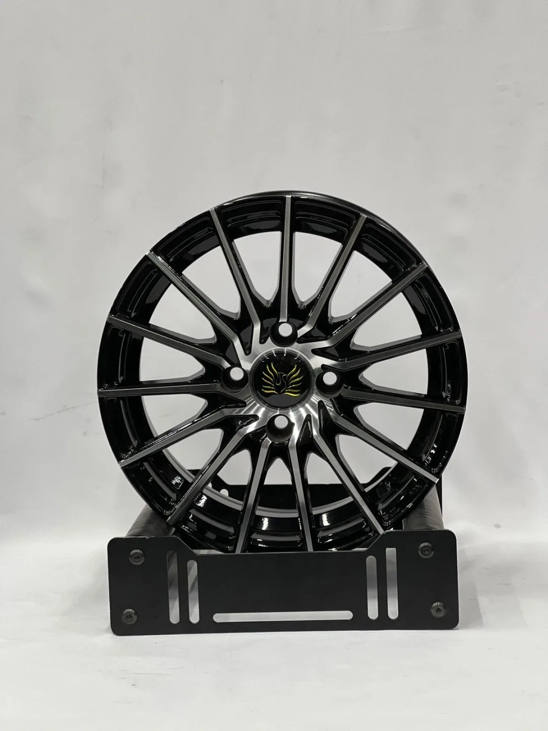 LKN Lkn2818 6x14/4x100 D67.1 ET35 4 диска черный, серебристый