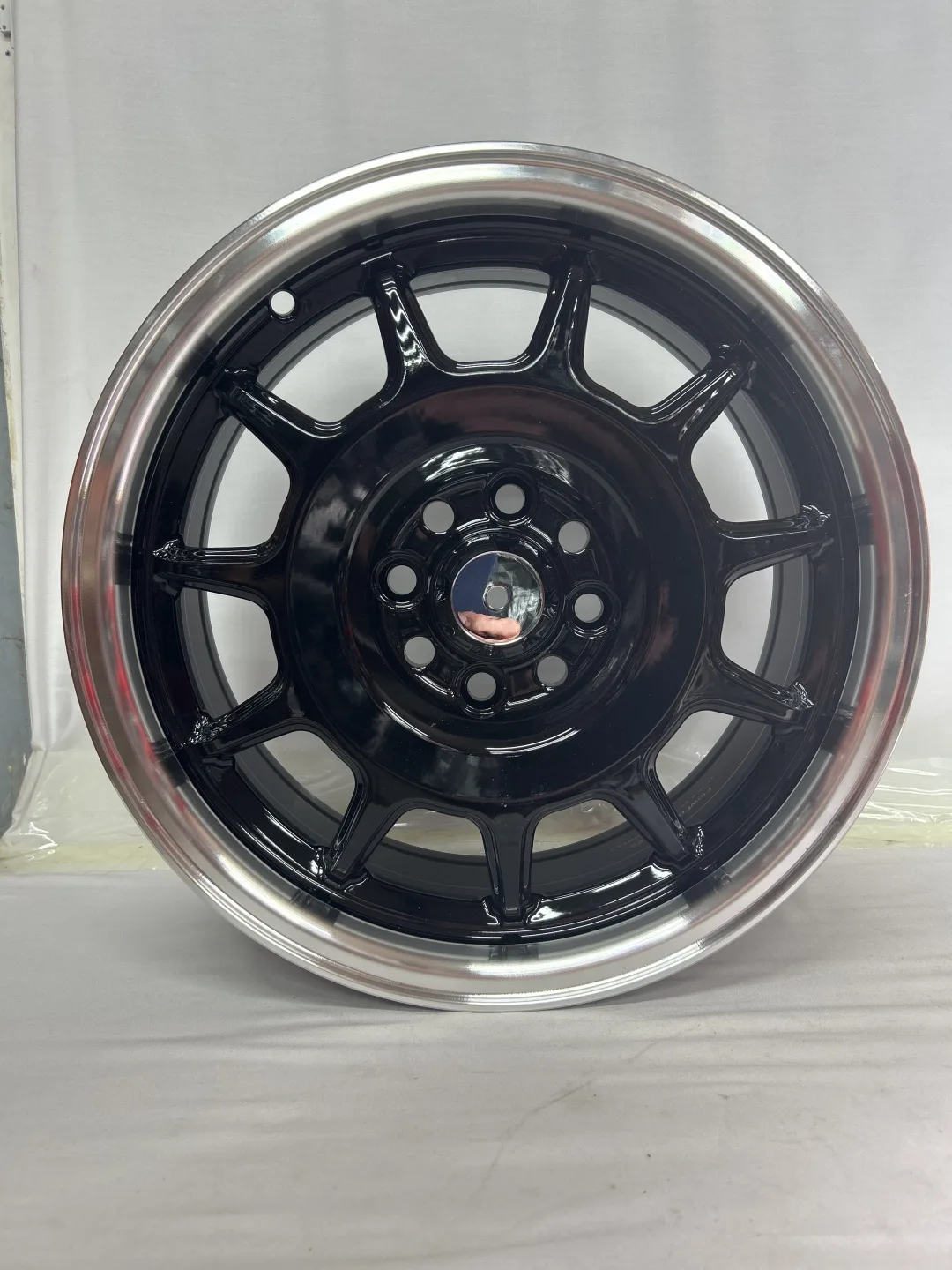 SSM 2090 6.5x15/4x100 D73.1 ET40 черный, серебристый