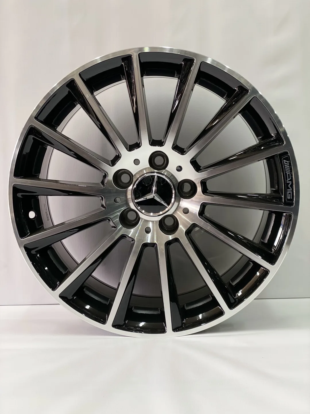 RNO BK836 8x17/5x112 D66.6 ET35 черный