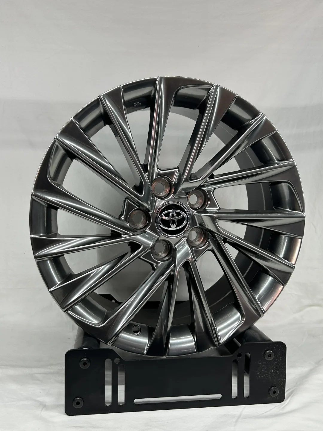 LKN Lkn898 7.5x17/5x114.3 D60.1 ET40 4 диска графит