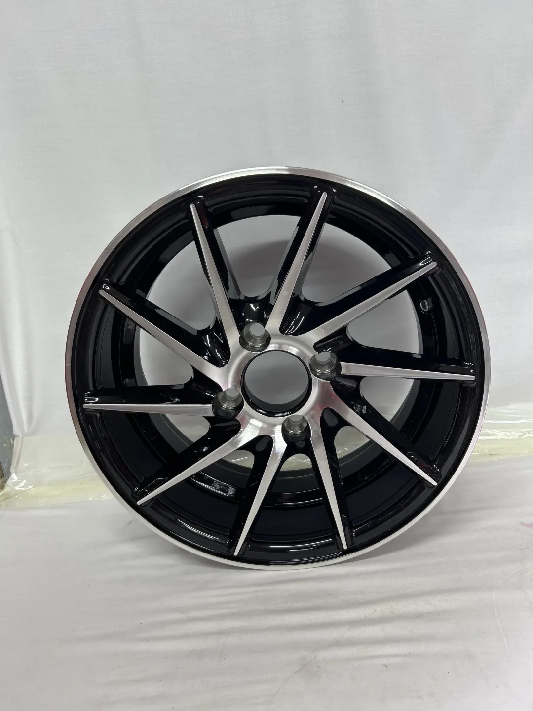 SSM 3667 6x14/4x100 D67.1 ET35 черный, серебристый