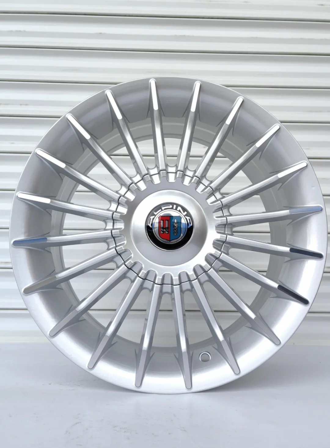 Replica HST273 7x16/4x100 D67.1 ET35 4 диска серебристый