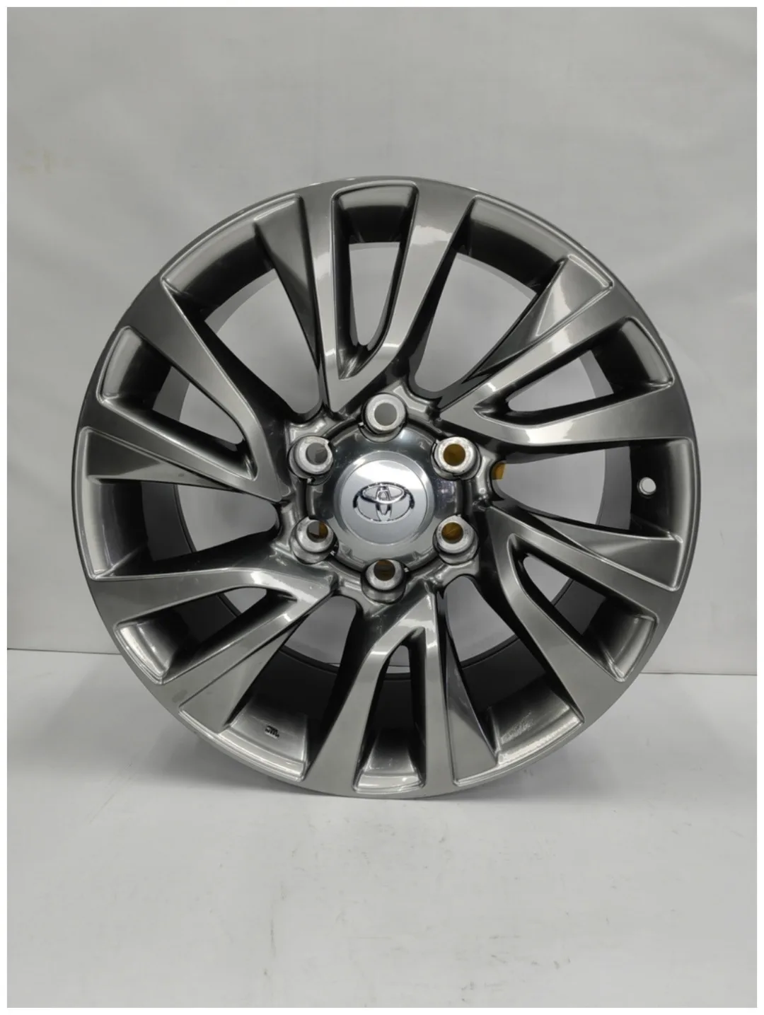 SSM 7889 8x18/6x139.7 D106.1 ET25 графит