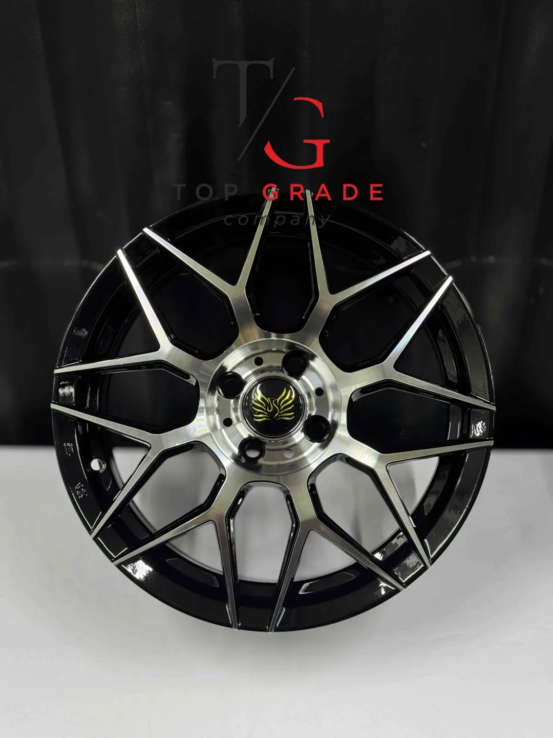 Top Grade Top grade0114 7x16/4x100 D67.1 ET35 4 диска черный, серебристый