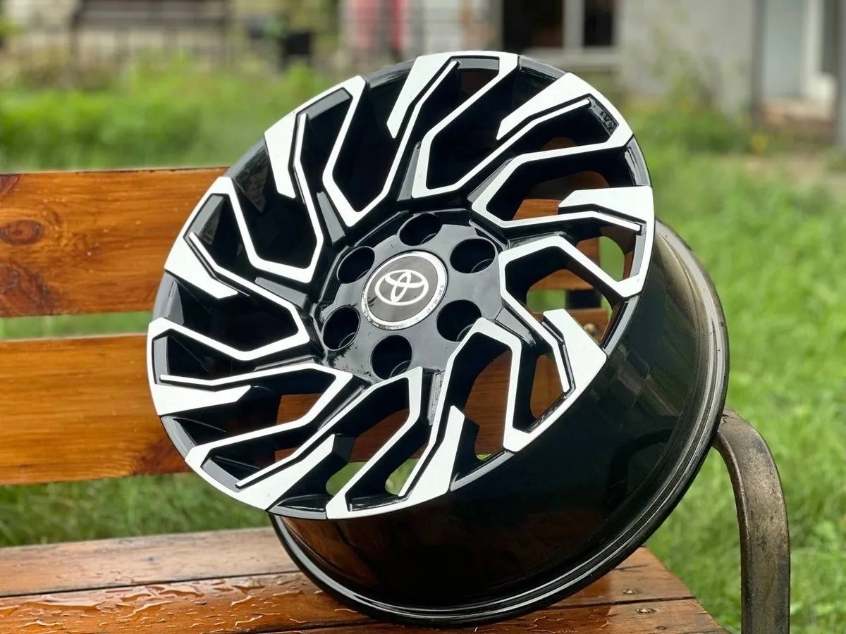 KOKO toyota-p964d-GLOSS BLACK FACE 8x18/6x139.7 D106.1 ET25 4 диска черный