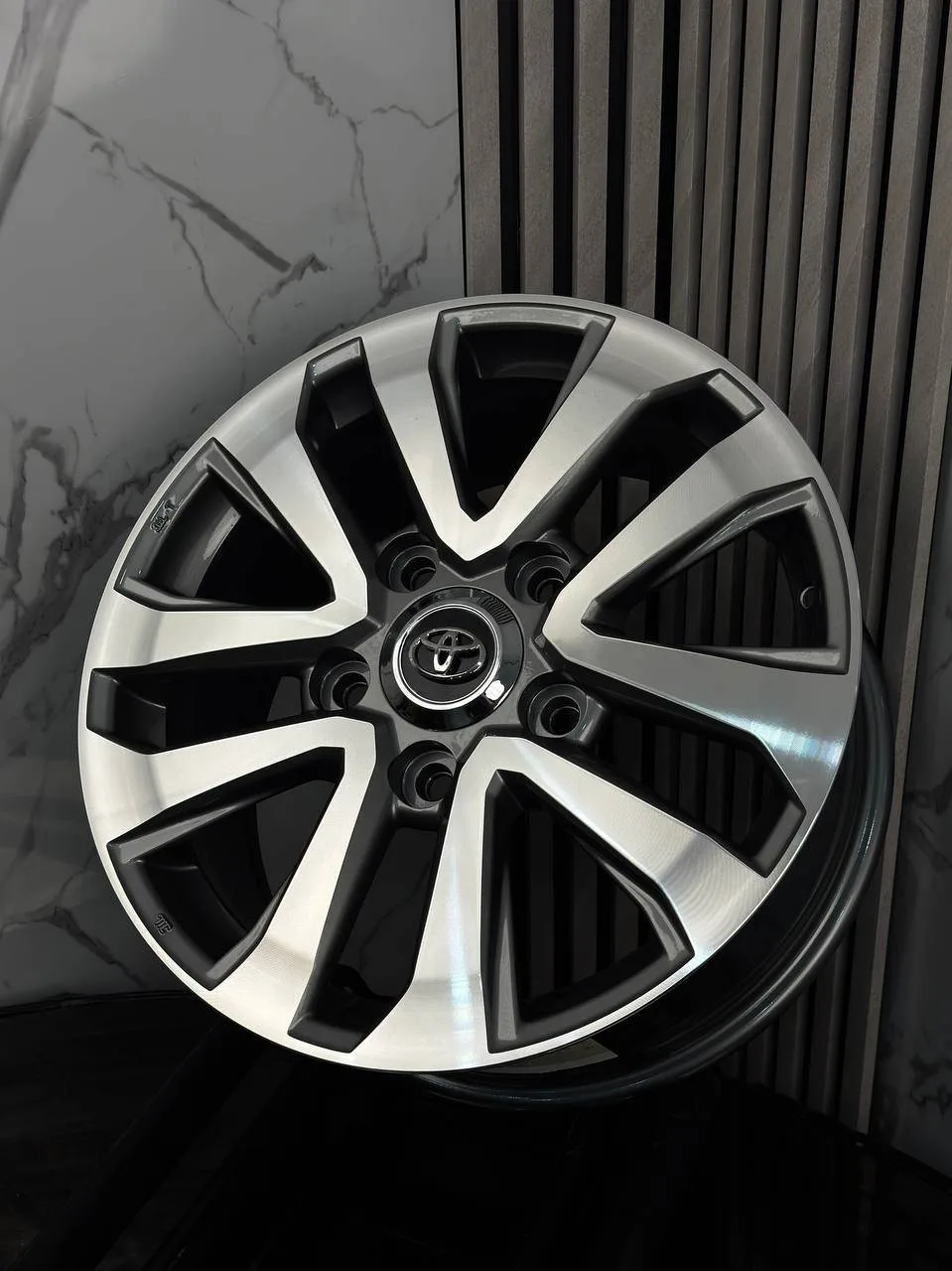 Top Grade EXPFBX316-20 8.5x20/5x150 D110.1 ET58 4 диска графит, серебристый